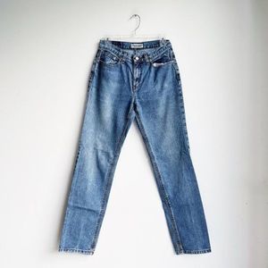 VINTAGE | London Light Wash High Rise Mom Jeans 6